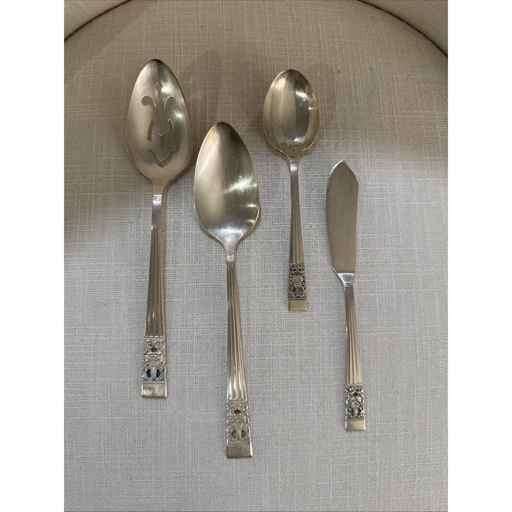 Oneida Coronation Set of 4 Serving‎ Pieces Community Silverplate Flatware